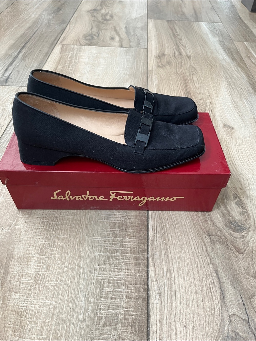 Salvatore Ferragamo Black Loafer Flats with Signature Bit